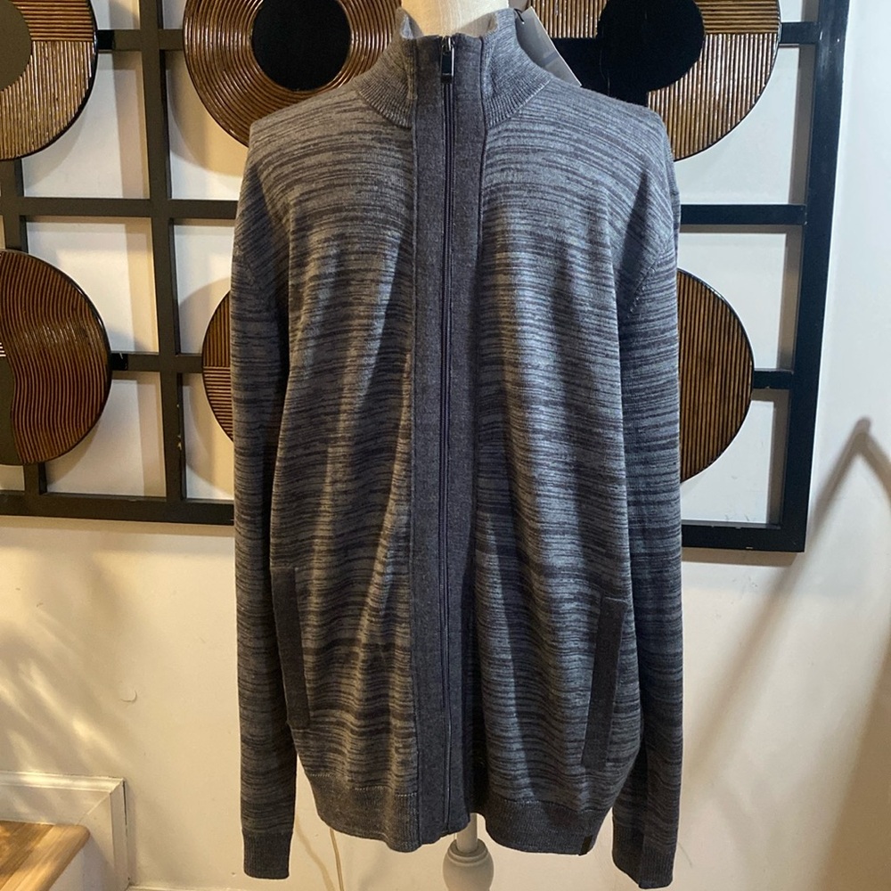 Calvin Klein zip up men’s long sleeve sweater brand new.